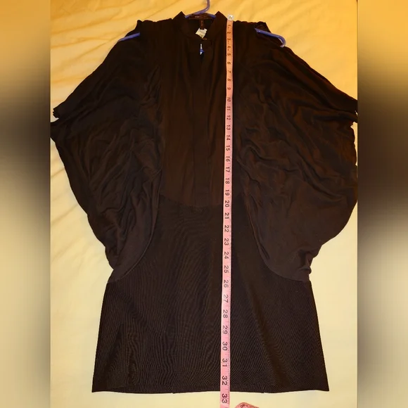 NWT Black BCBG MaxAzria Cold Shoulder Button Down Bandage Mini Dress XS Batwing - Picture 9 of 12